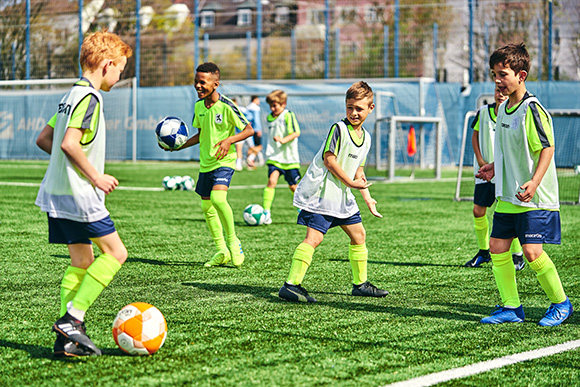 Löwen-Fußballschule – Löwen-Ballschule
