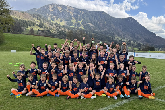 Löwenfußballschule Auswärtscamp in Rettenberg